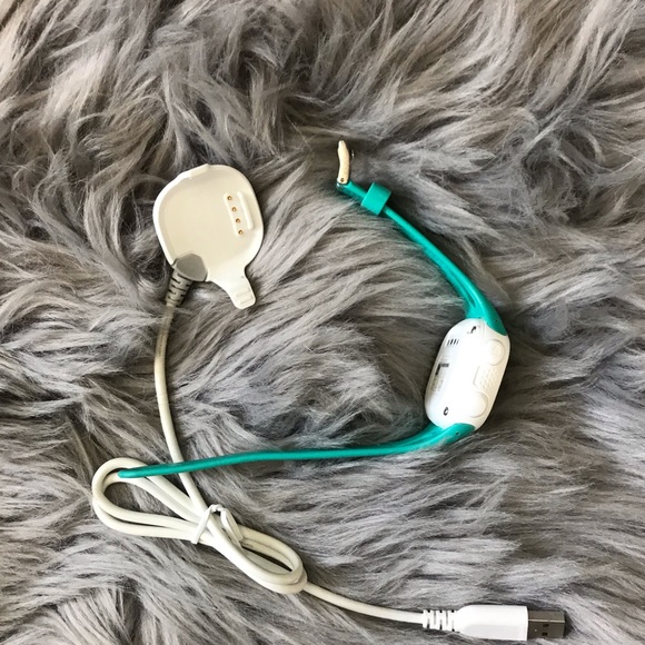 Garmin Forerunner 15 GPS Running Watch - Picture 2 of 4